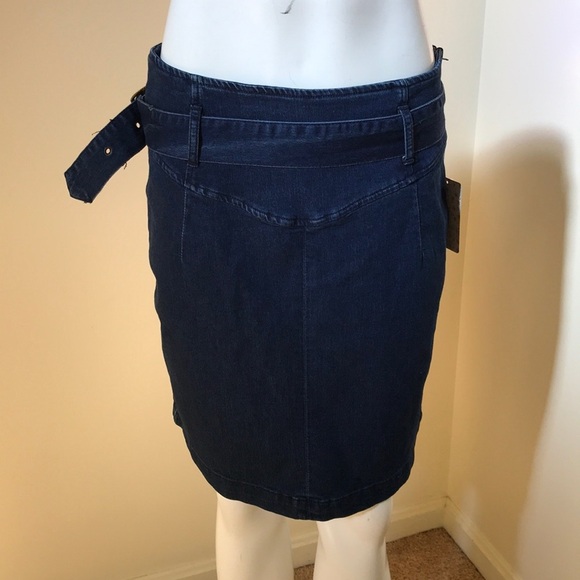 New! Free People size 10 denim mini skirt